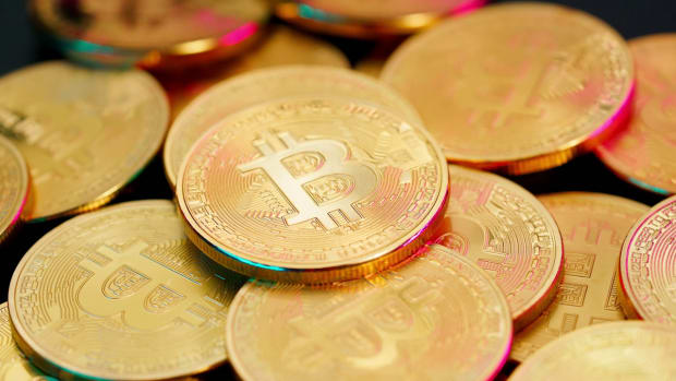  尽管比特币暴跌，这家拥有91年历史的汉堡连锁店的销售额却创下新高。 