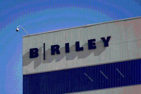 B. Riley大幅下调加密货币国债目标价 数据公司跌幅超过比特币和以太坊