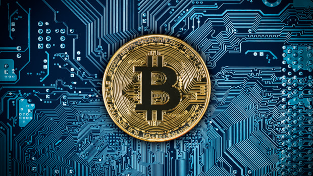  美国政府在市场崩盘之际进行了一次令人惊讶的加密货币转移 