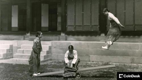 DeFi推动加密货币杠杆率创新高：Galaxy报告揭示市场结构转型