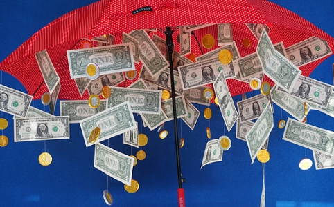 88亿美元出逃倒计时：MSTR 正在变成全球指数基金的弃子