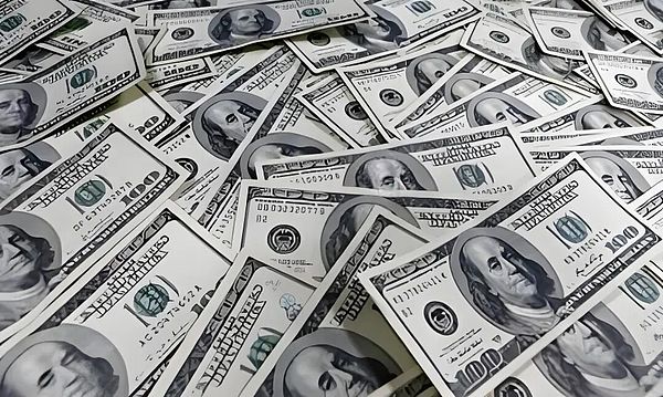 进入加密时代：美联储的战略转身与全球影响