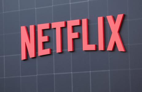 华纳兄弟支持Netflix收购要约 派拉蒙天空之舞股价承压下跌