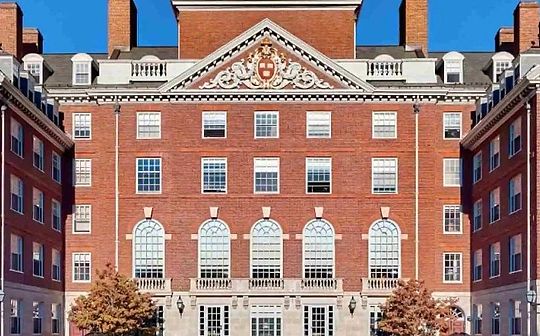  XRP 价格将涨至 8 美元？渣打银行发布 330% 的价格预测 