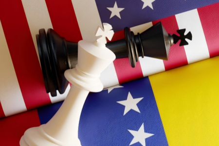 美国「闪捕」马杜罗：地缘动荡下的投资机遇与风险分析