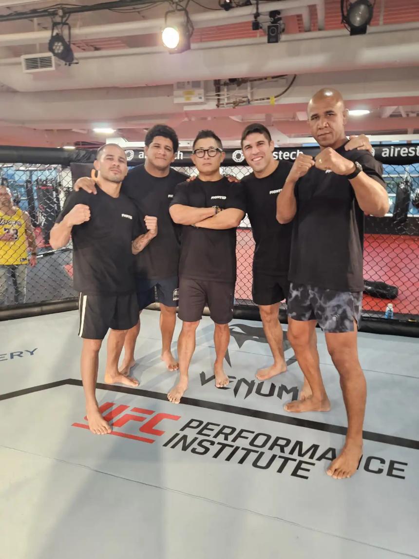 FIGHT代币ICO超额认购122倍后全额退款，空投机制引发市场热议