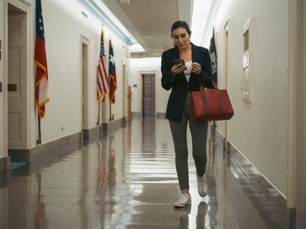  深度解析：阿联酋与特朗普团队的两笔巨额交易背后的权钱交织 