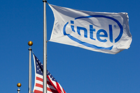 英特尔的生死抉择：陈立武如何在ICU门前重启未来？