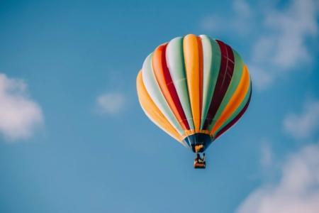 白银LOF暂停申购首日：停牌后大涨超7% 资金博弈加剧