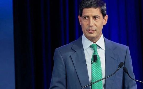 美联储新主席沃什：比特币终结银行暴利，AI引爆生产力革命