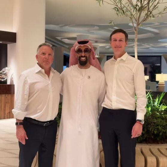 阿联酋王室斥资5亿美元入股特朗普家族加密企业，换取美国顶级AI芯片资源