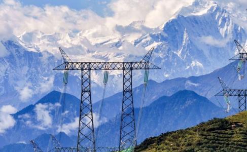 中国电网投资创新纪录：太阳能发电将首超煤电