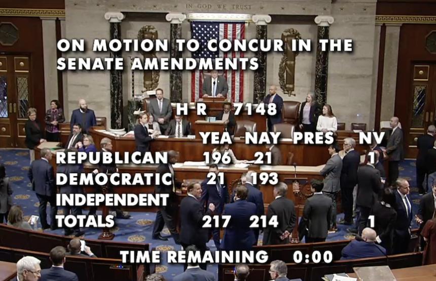 特朗普预计将签署法案结束美国政府部分停摆