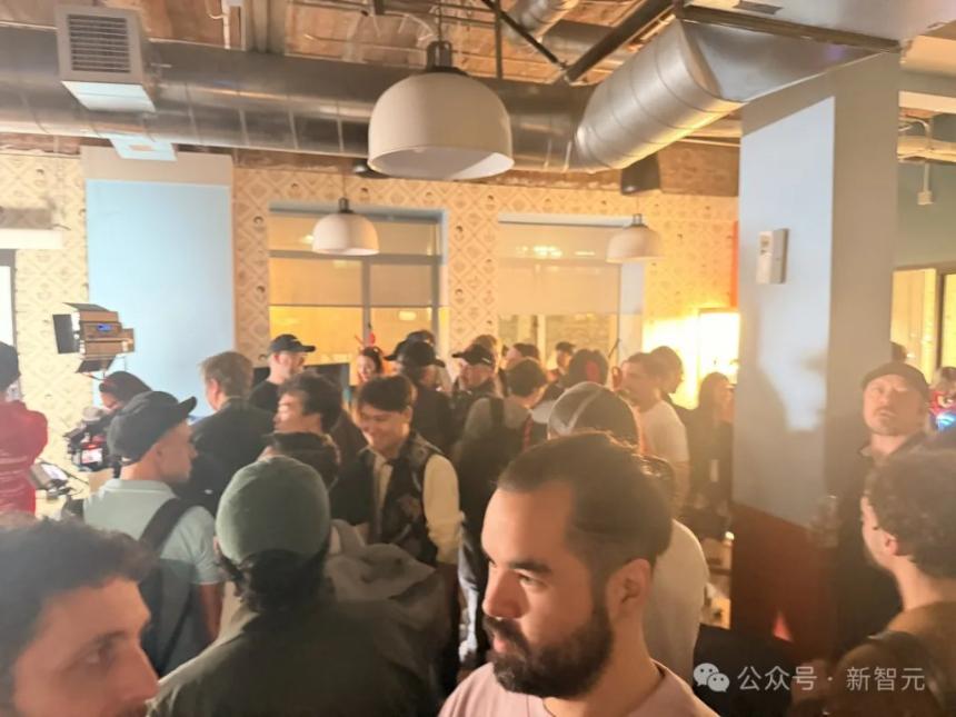 OpenClaw全球首聚引爆旧金山：千人狂欢，龙虾头机器人成焦点