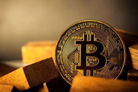 比特币不再是“数字黄金”，而是高波动性的软件股