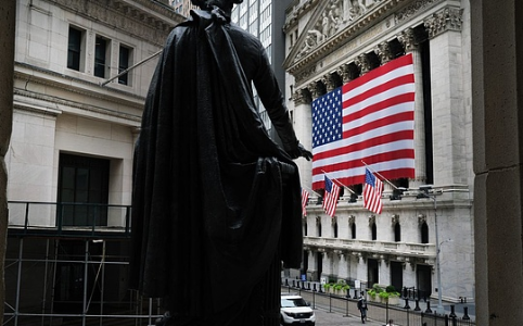 华尔街巨头开始布局山寨币市场，机构资金注入或成下一轮牛市催化剂