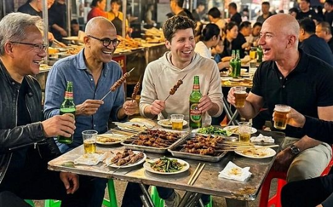 科技巨头豪掷1100亿美元投资OpenAI，背后战略布局与利益博弈解析