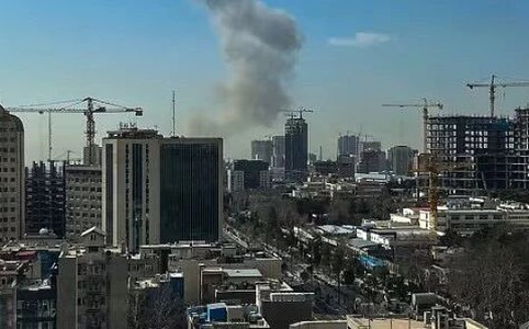 伊朗局势升级：黄金与美国资产或成避险首选