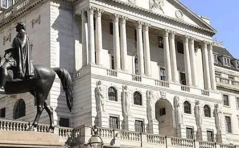 AI在金融领域的硬约束：英央行圆桌会揭示五大挑战与合规应对之道