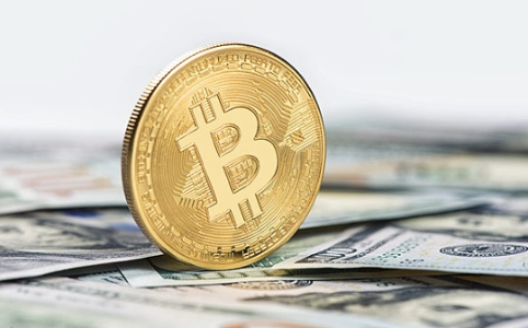 BTC重返7万美元：加密市场是否迎来拐点？