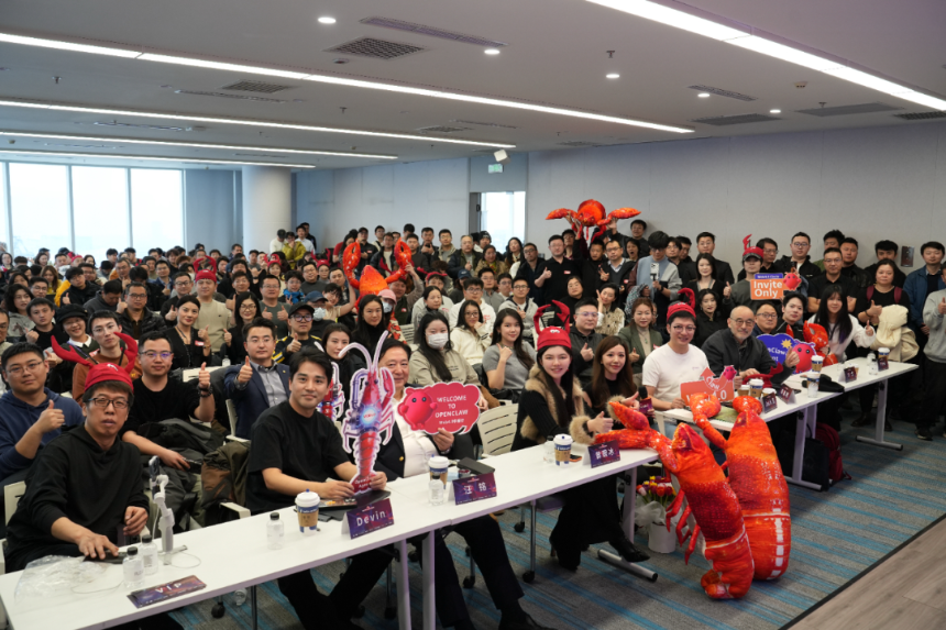 OpenClaw中国行后，我们采访了一群“追龙虾的人”