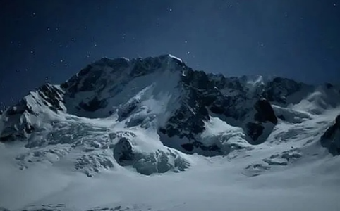 Arthur Hayes：帝国、海峡与印钞机——比特币的三种命运剧本