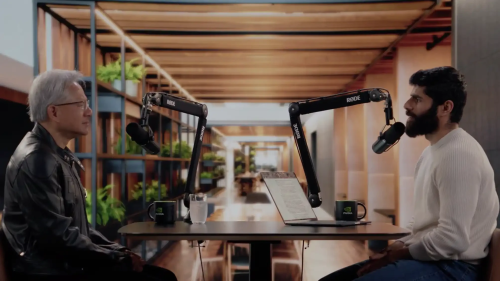 黄仁勋深度访谈：英伟达的护城河远超芯片本身