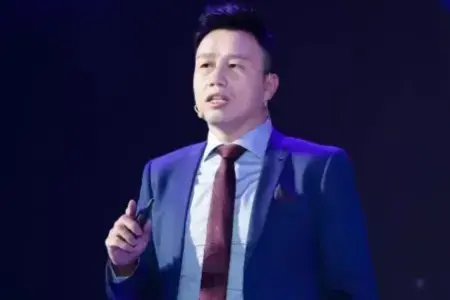 宏观顶流付鹏加盟新火集团：传统金融与数字资产的交汇点